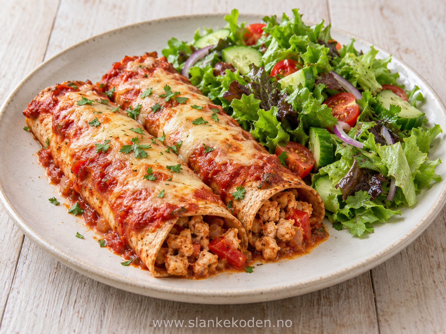 KI-illustrasjon av enchiladas med kyllingkjøttdeig
